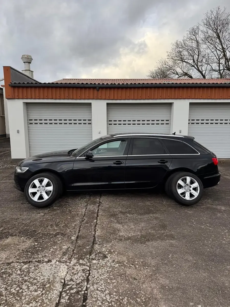 Gebraucht Audi A6 204 PS (150 kW) 2012 Schwarz Kombi