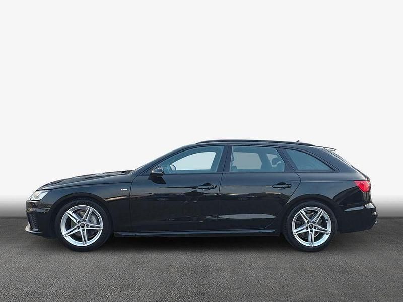 Gebraucht Audi A4 S-Line 204 PS (150 kW) 2023 Mythosschwarz metallic Kombi