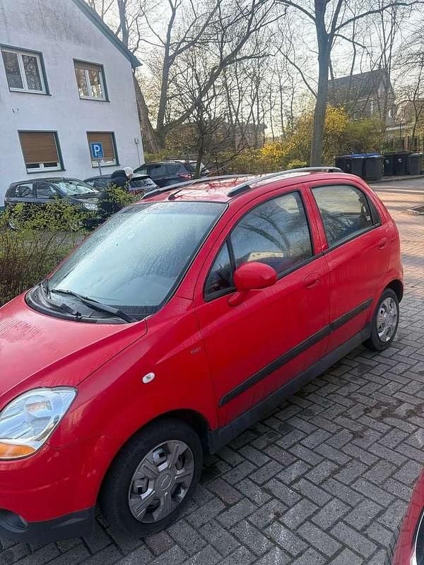 Gebraucht Chevrolet Matiz SE 67 PS (49 kW) 2010 Rot Kleinwagen
