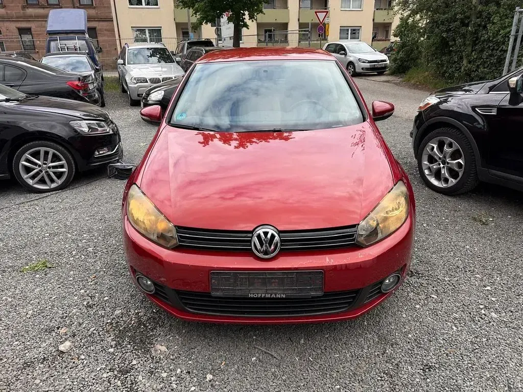 Gebraucht VW Golf VI Comfortline 122 PS (89 kW) 2009 Rot Kleinwagen