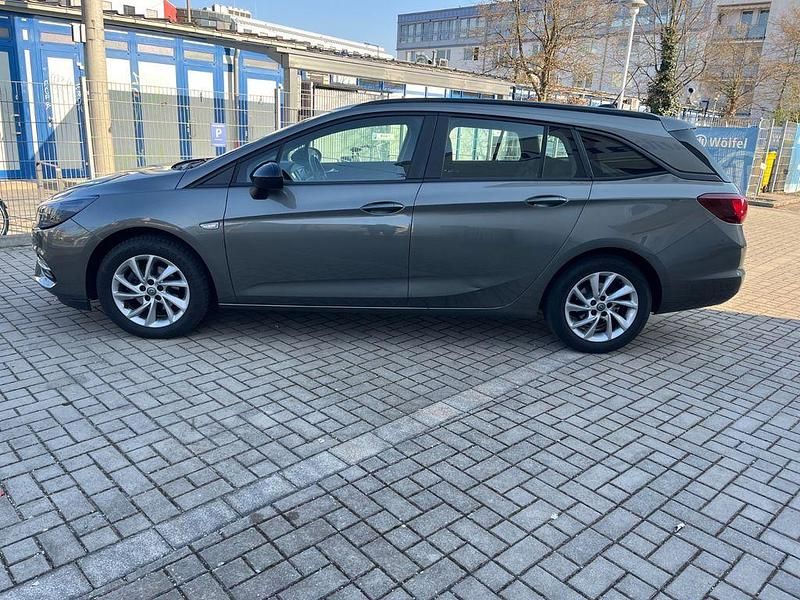 Gebraucht Opel Astra Edition 105 PS (77 kW) 2021 Grau Limousine