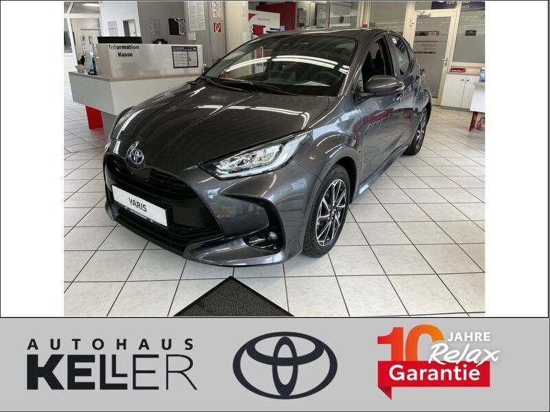 Marlingrau metallic Gebraucht 2022 Toyota Yaris Hybrid Team Kleinwagen | 19.980 € (Fairer Preis) - Bild 1/4