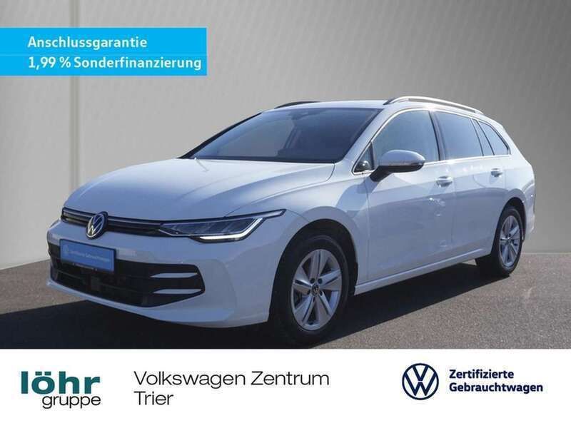 Pure white Gebraucht 2024 VW Golf VIII Life Kombi | 26.460 € (Guter Preis) - Bild 1/3