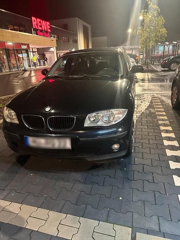 Gebraucht BMW 116 116 PS (85 kW) 2004 Schwarz Kleinwagen