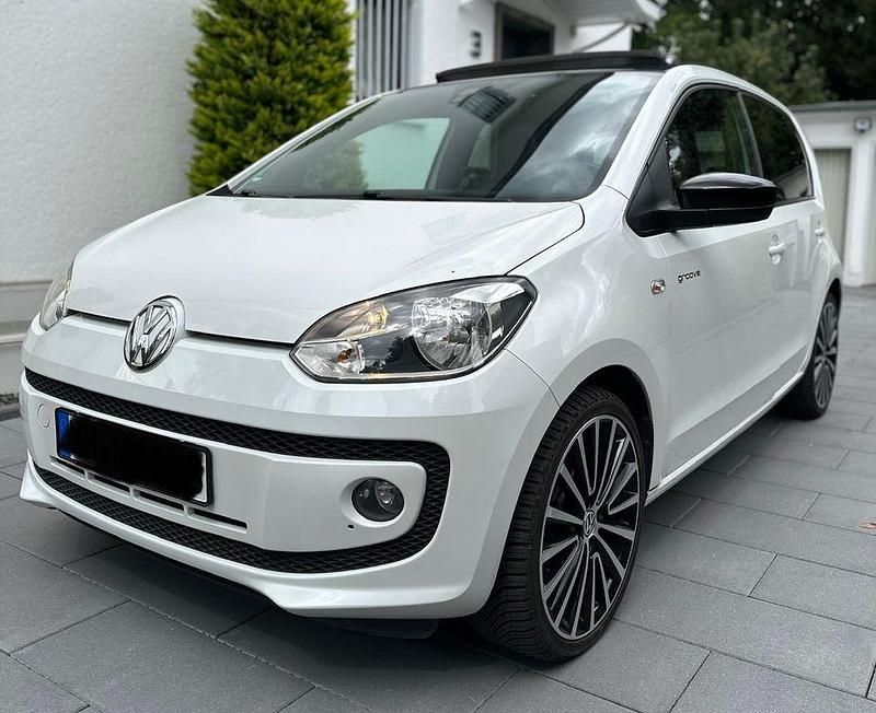 Weiß Gebraucht 2014 VW up! Groove Kleinwagen | 9.490 € (Fairer Preis) - Bild 1/4