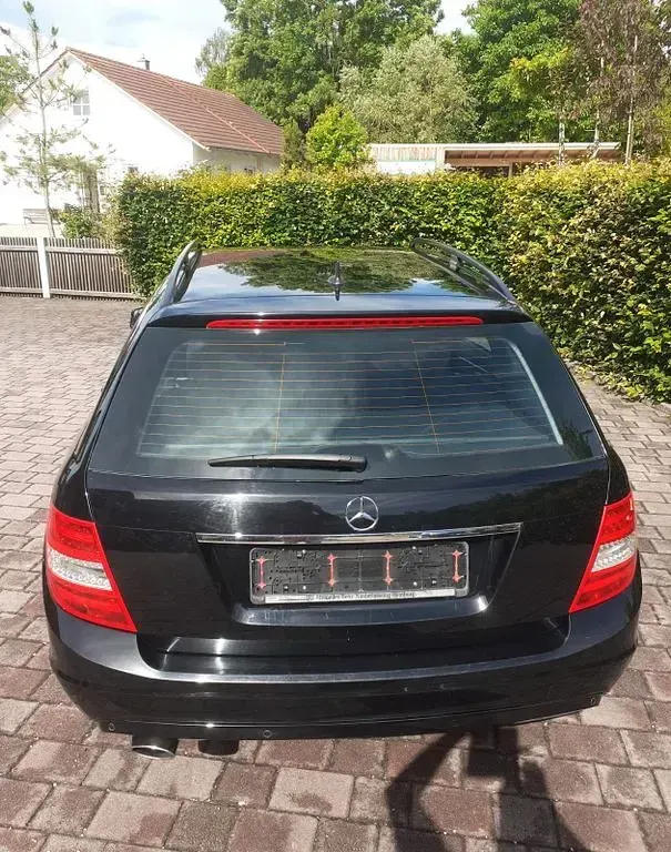 Gebraucht Mercedes C220 170 PS (125 kW) 2011 Schwarz Limousine