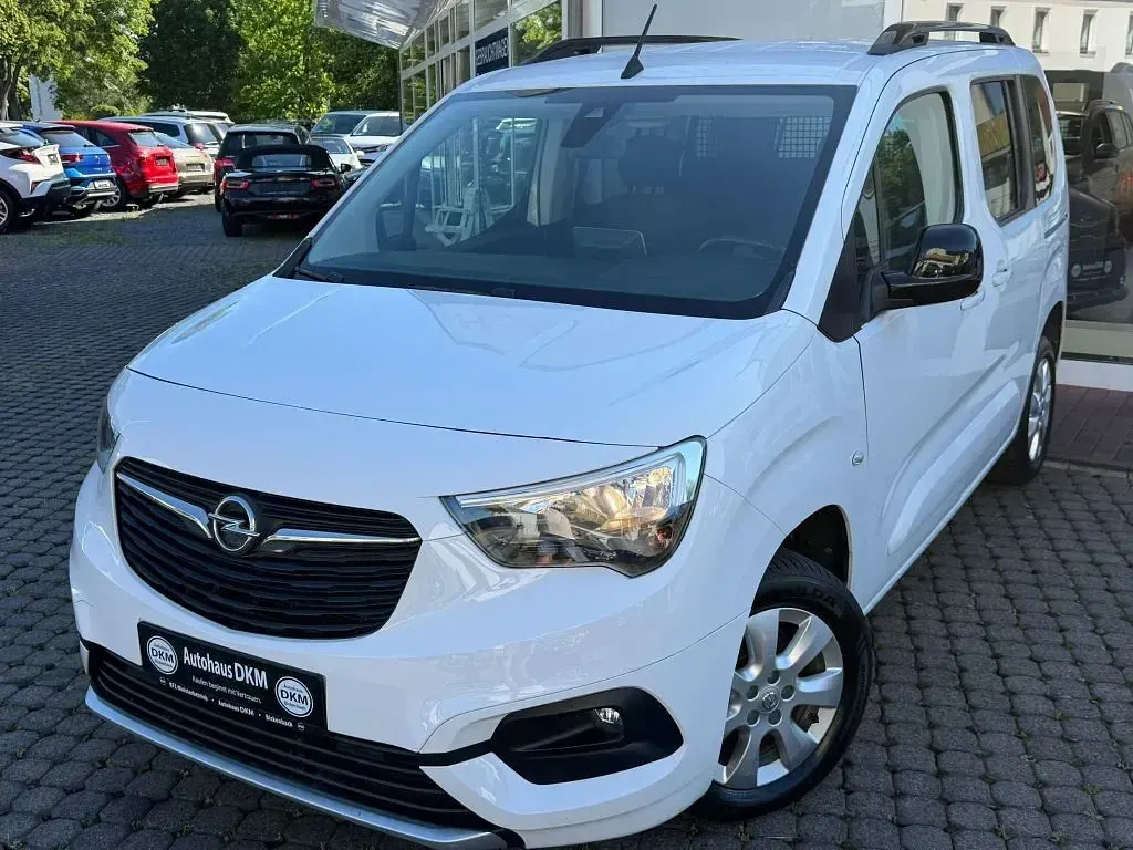 Gebraucht Opel Combo Life Ultimate 131 PS (96 kW) 2023 Casabl/arctic/eisweiss/kaolin Van / Kleinbus