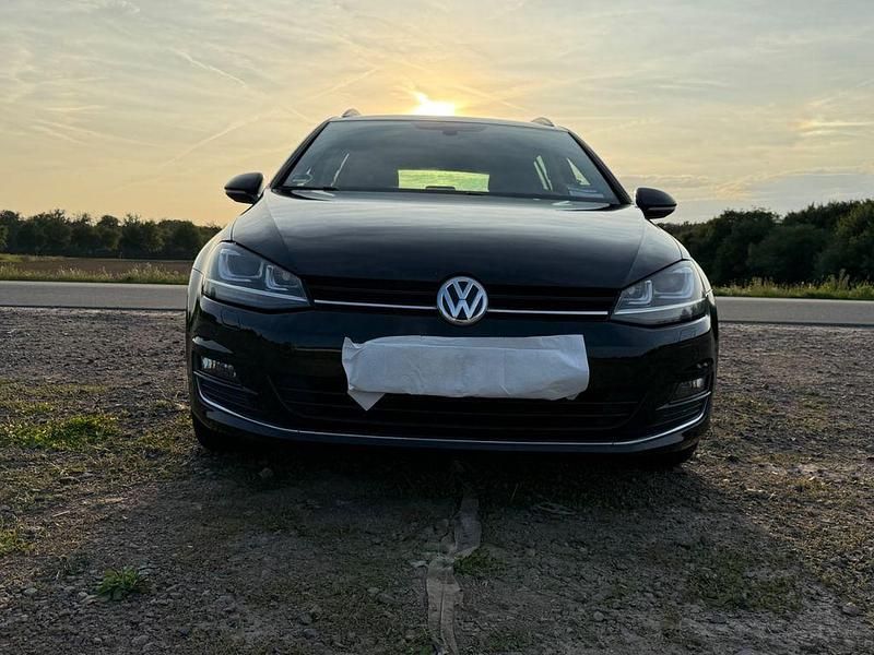 Schwarz Gebraucht 2016 VW Golf VII Allstar Kombi | 13.500 € (Fairer Preis) - Bild 1/4