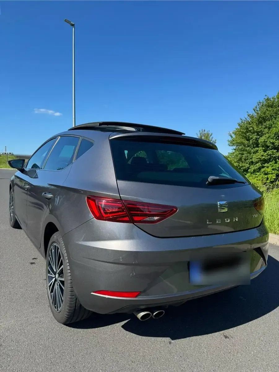 Gebraucht Seat Leon XCELLENCE 150 PS (110 kW) 2017 Braun Limousine