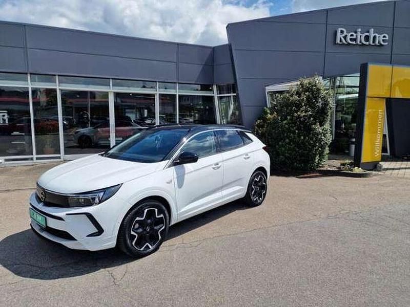 Jadeweiss (weiß) Gebraucht 2024 Opel Grandland X Ultimate SUV | 27.890 € (Fairer Preis) - Bild 1/4