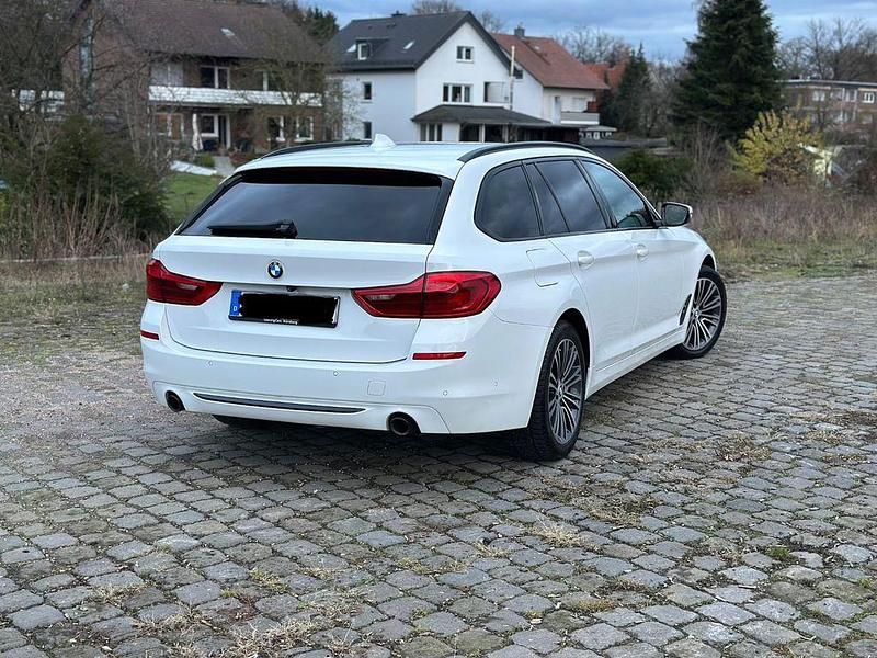 Gebraucht BMW 520 190 PS (139 kW) 2018 Weiß Kombi