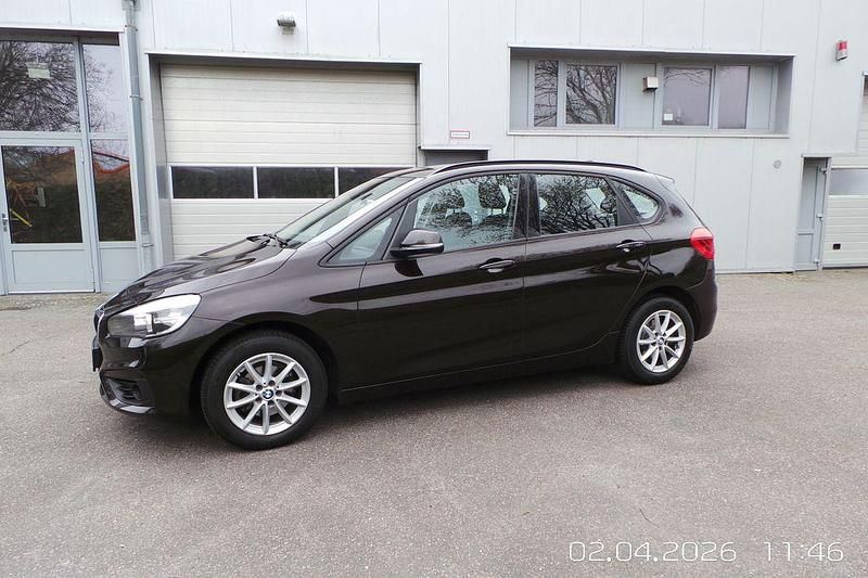 Gebraucht BMW 216 Active Tourer Advantage 102 PS (75 kW) 2016 Braun Van / Kleinbus