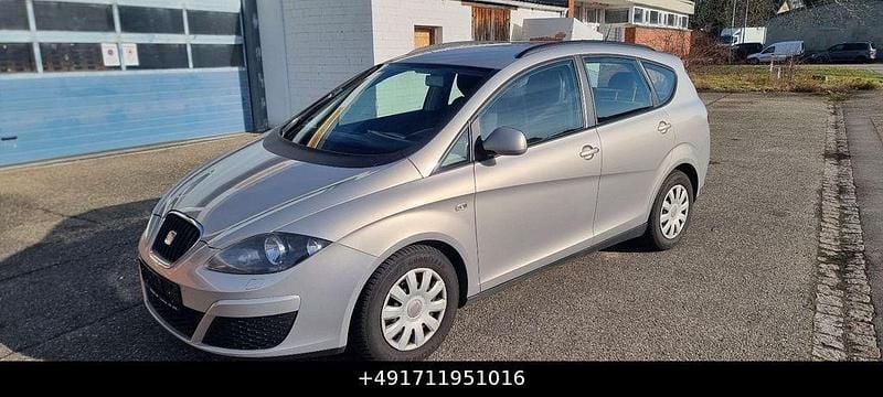 Beige Gebraucht 2014 Seat Altea XL Reference Van / Kleinbus | 3.990 € (Guter Preis) - Bild 1/4