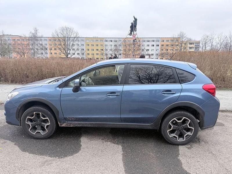 Blau Gebraucht 2014 Subaru XV Active SUV | 9.200 € (Guter Preis) - Bild 1/4