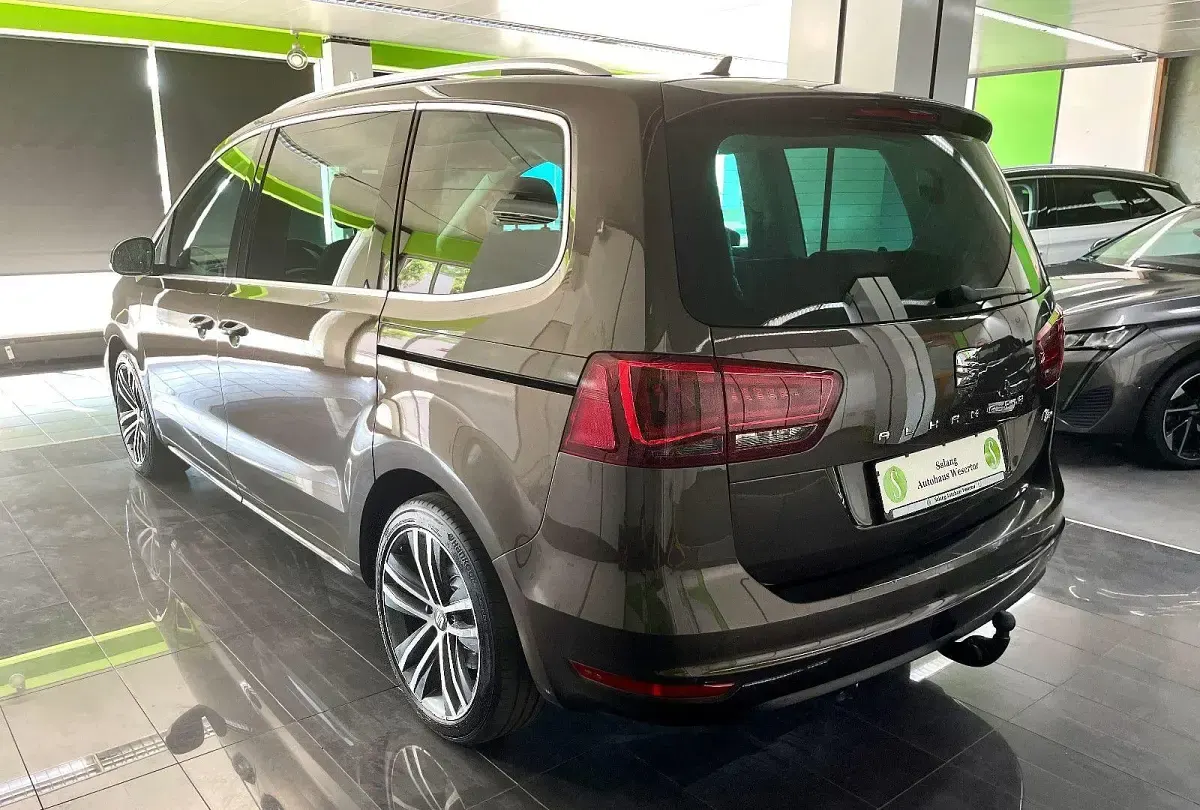Gebraucht Seat Alhambra FR-Line 150 PS (110 kW) 2018 Braun Van / Kleinbus