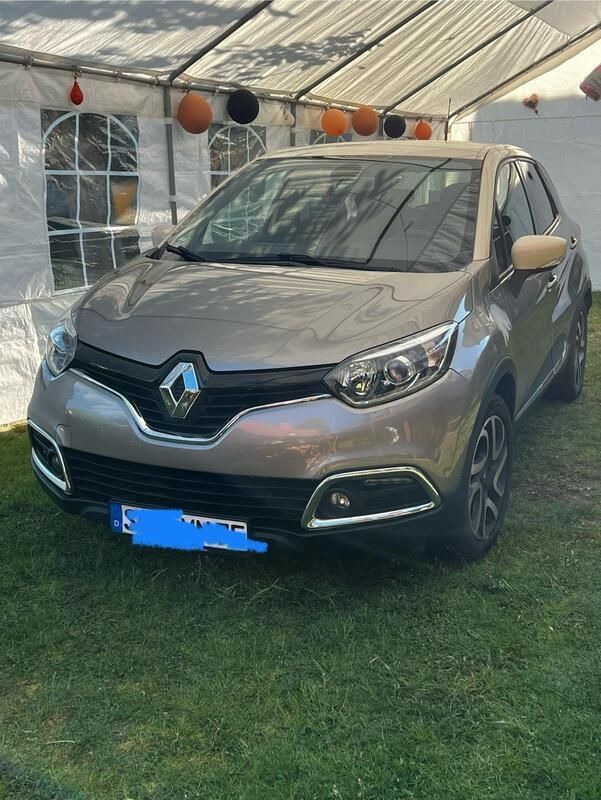 Beige Gebraucht 2015 Renault Captur SUV | 11.400 € (Etwas zu teuer) - Bild 1/4