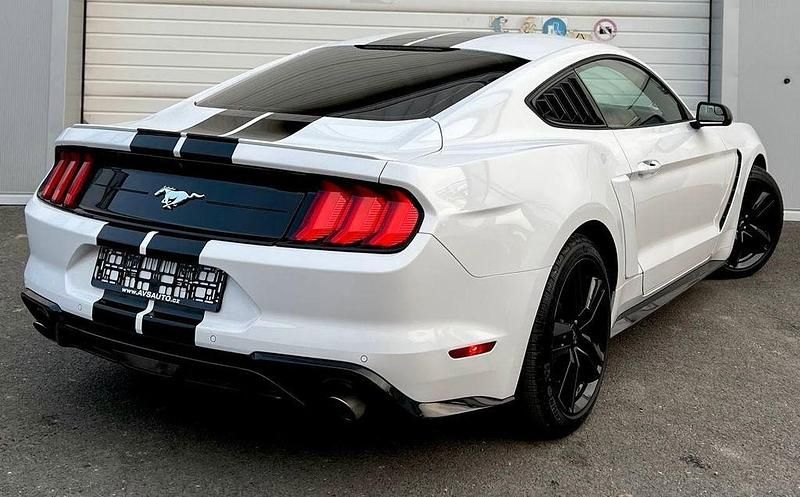 Gebraucht Ford Mustang Basis 290 PS (213 kW) 2019 Weiß
