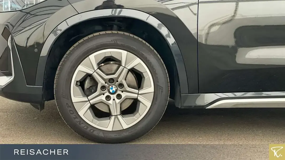 Gebraucht BMW X1 xLine 136 PS (100 kW) 2023 Saphirschwarz metallic SUV