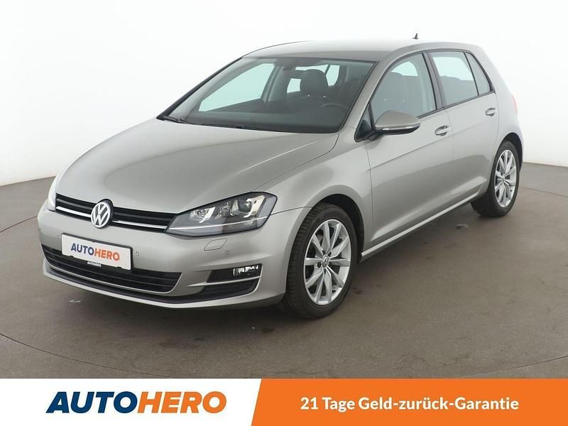 Grau Gebraucht 2016 VW Golf VII Comfortline Kleinwagen | 14.430 € (Guter Preis) - Bild 1/3