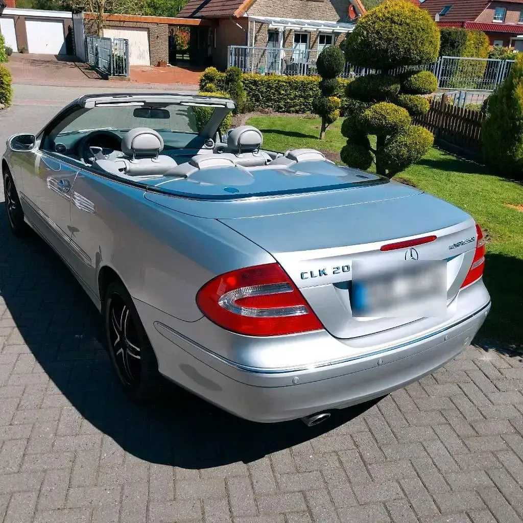 Gebraucht Mercedes CLK200 163 PS (119 kW) 2004 Silber Cabrio