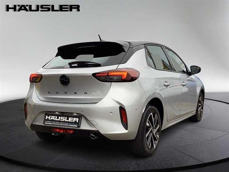 Gebraucht Opel Corsa 101 PS (74 kW) 2025 Kristall silber Kleinwagen
