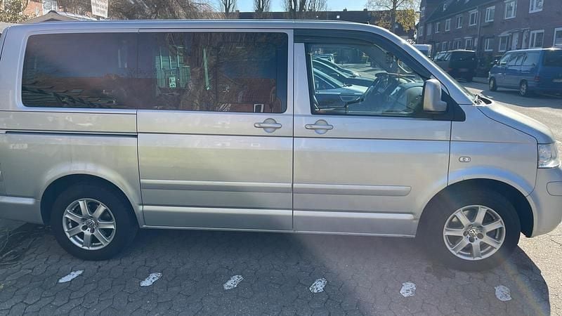 Używany VW T5 130 KM (95 kW) 2005 Srebrny Van