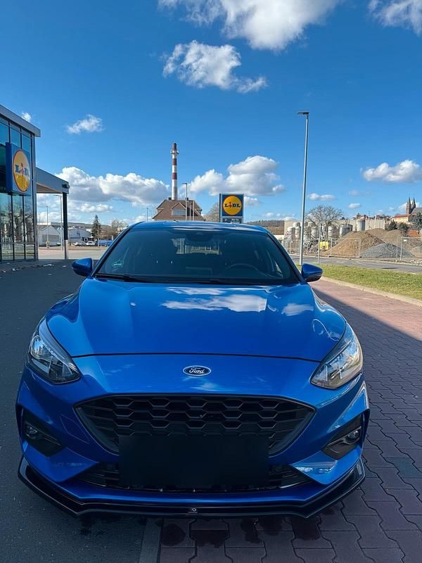 Gebraucht Ford Focus ST-Line 182 PS (133 kW) 2018 Blau Kombi