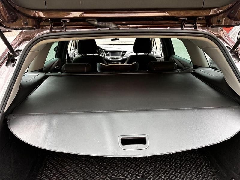 Gebraucht Opel Astra Active 125 PS (91 kW) 2017 Schwarz Kombi