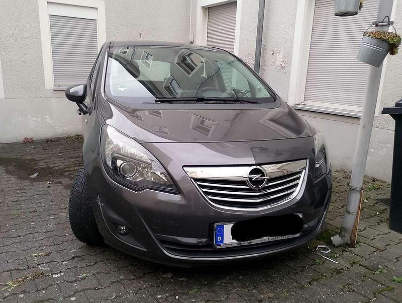 Gebraucht 2011 Opel Meriva Edition Van / Kleinbus | 4.599 € (Fairer Preis) - Bild 1/4