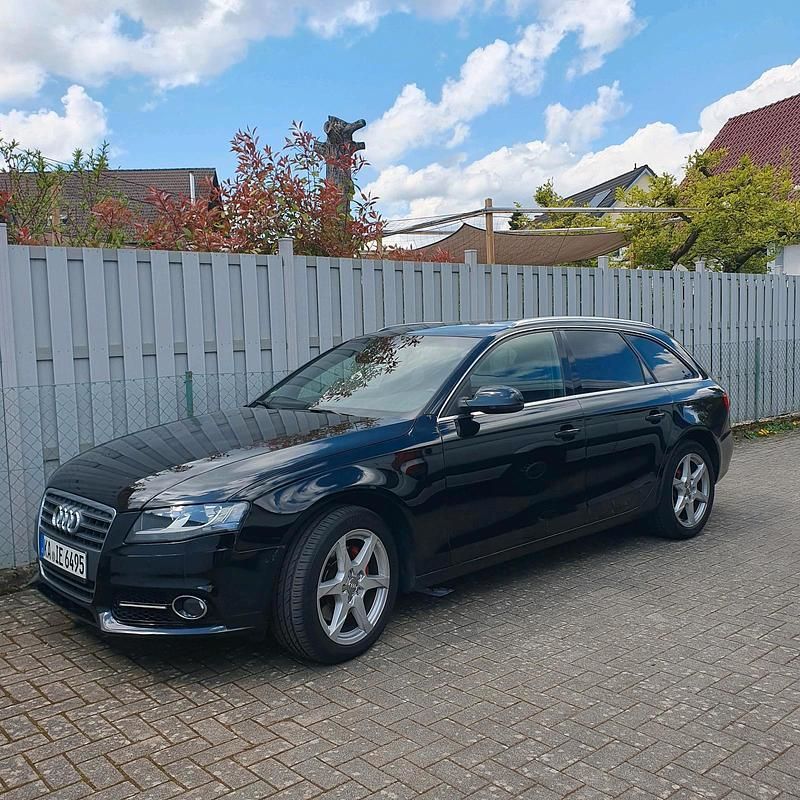 Schwarz Gebraucht 2011 Audi A4 Limousine | 6.000 € (Guter Preis) - Bild 1/2