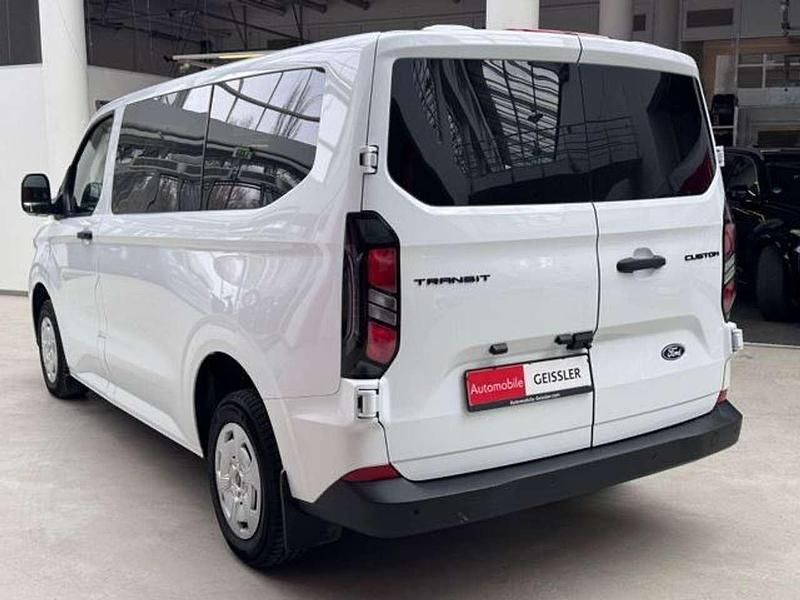 Gebraucht Ford Transit Custom 136 PS (100 kW) 2024 Frozen white Van / Kleinbus