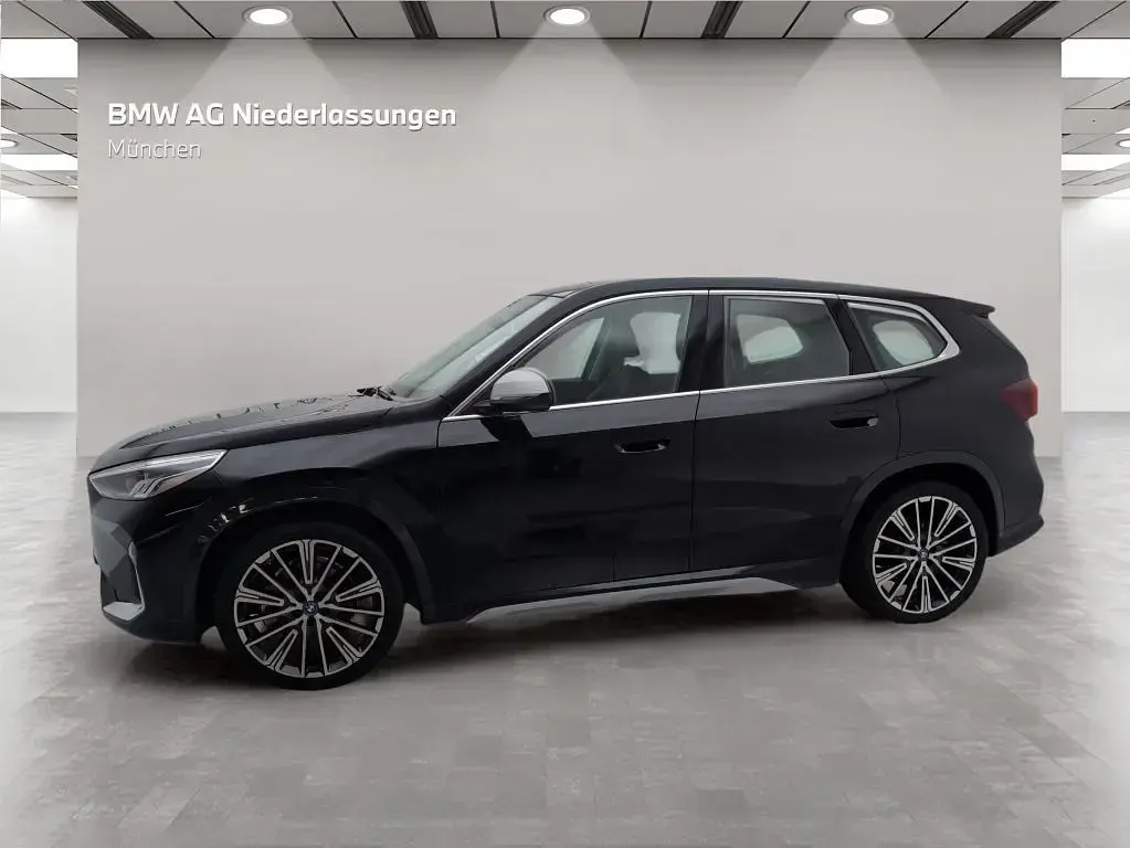 Gebraucht BMW iX1 Performance 225 kW (306 PS) 2024 Schwarz SUV