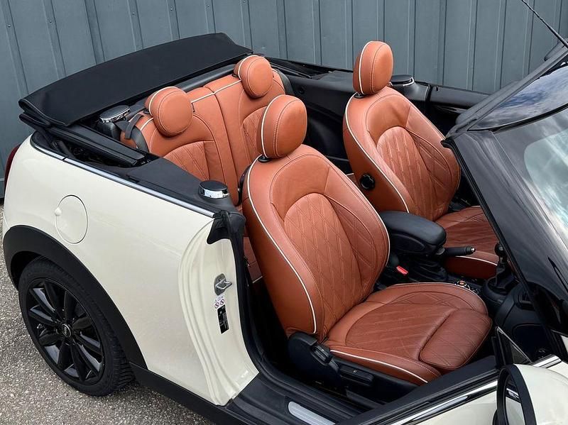 Gebraucht Mini Cooper Cabriolet 136 PS (100 kW) 2019 Weiß Cabrio