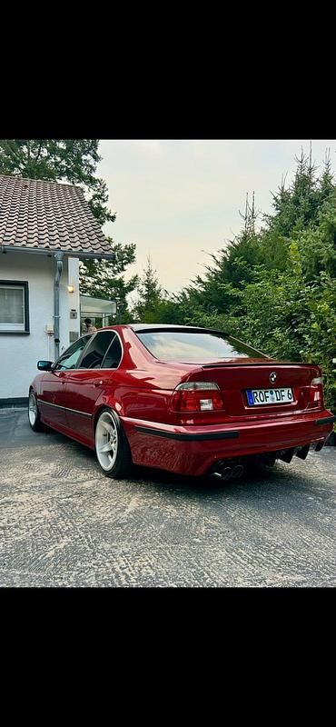 Rot Gebraucht 1999 BMW 523 M Sport Limousine | 6.500 € (Teuer) - Bild 1/4