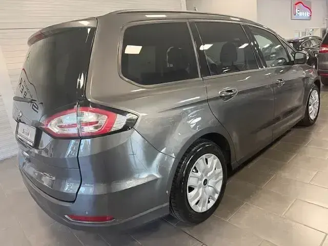 Gebraucht Ford Galaxy 150 PS (110 kW) 2017 Grau Van / Kleinbus