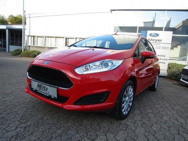 Rot Gebraucht 2016 Ford Fiesta Trend Kleinwagen | 7.450 € (Fairer Preis) - Bild 1/3
