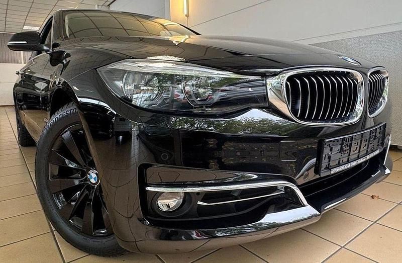 Schwarz Gebraucht 2019 BMW 320 Gran Turismo Luxury Line Limousine | 22.900 € (Etwas zu teuer) - Bild 1/4