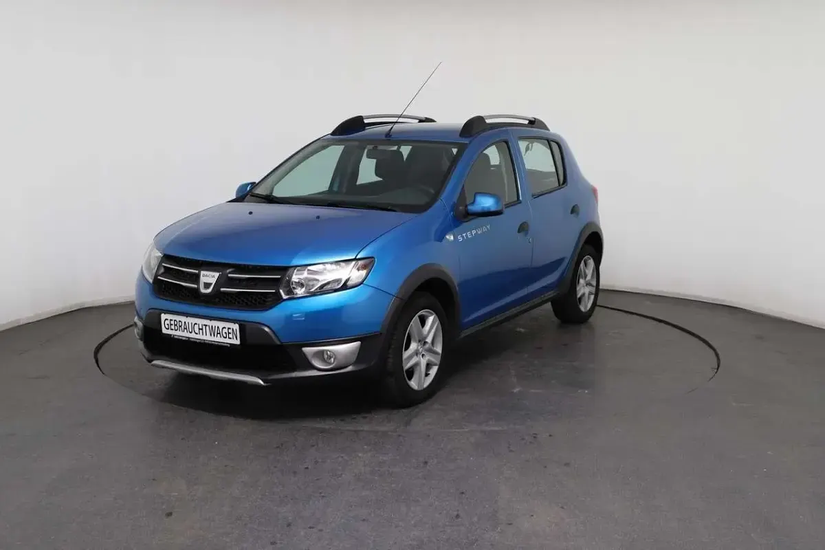 Gebraucht Dacia Sandero Prestige 90 PS (66 kW) 2014 Blau sky (terpl) SUV
