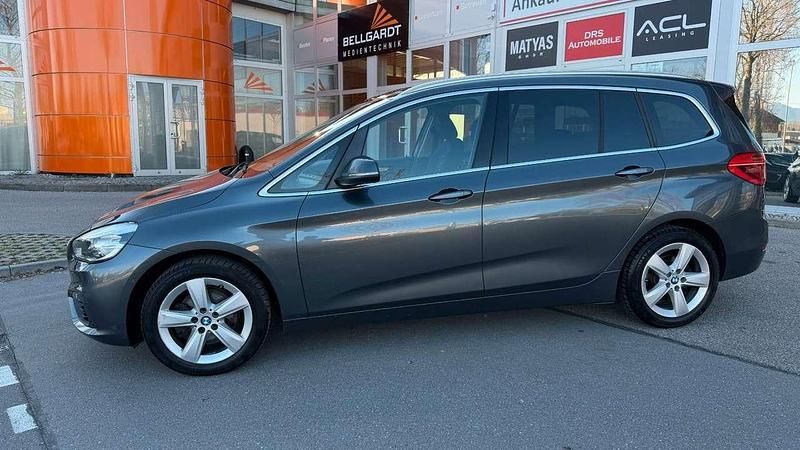 Gebraucht BMW 218 150 PS (110 kW) 2017 Mineralgrau metallic Van / Kleinbus
