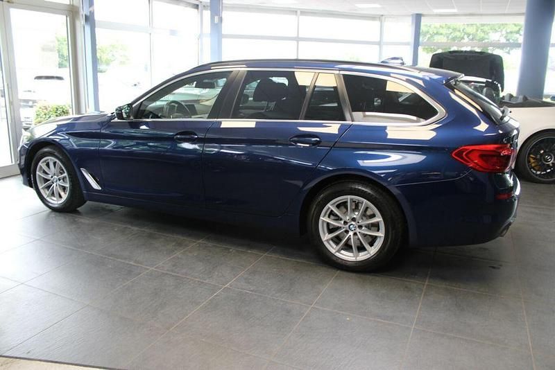Gebraucht BMW 530 Comfort Edition 252 PS (185 kW) 2020 Blau Kombi