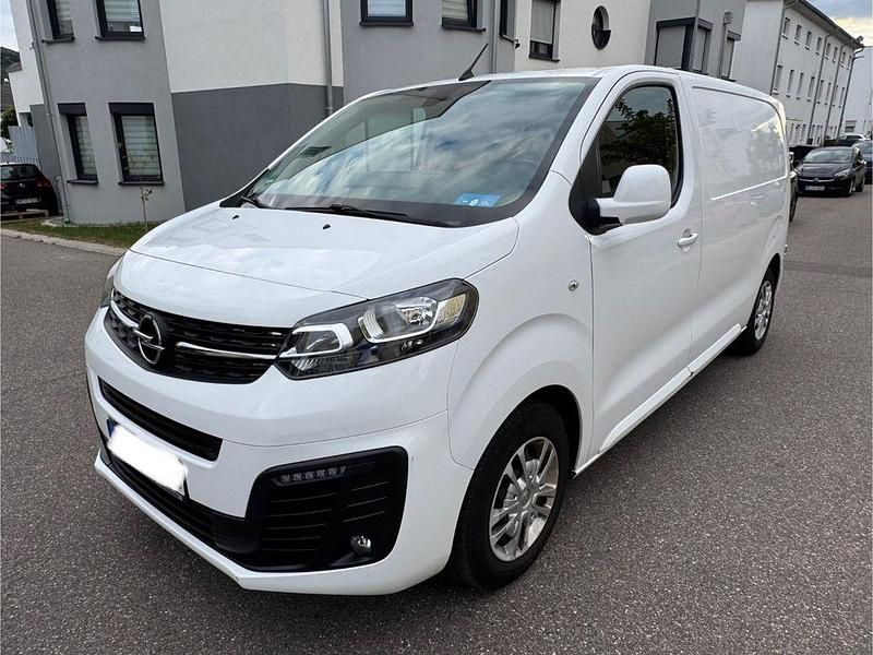 Weiß Gebraucht 2020 Opel Vivaro Van | 17.580 € (Guter Preis) - Bild 1/4