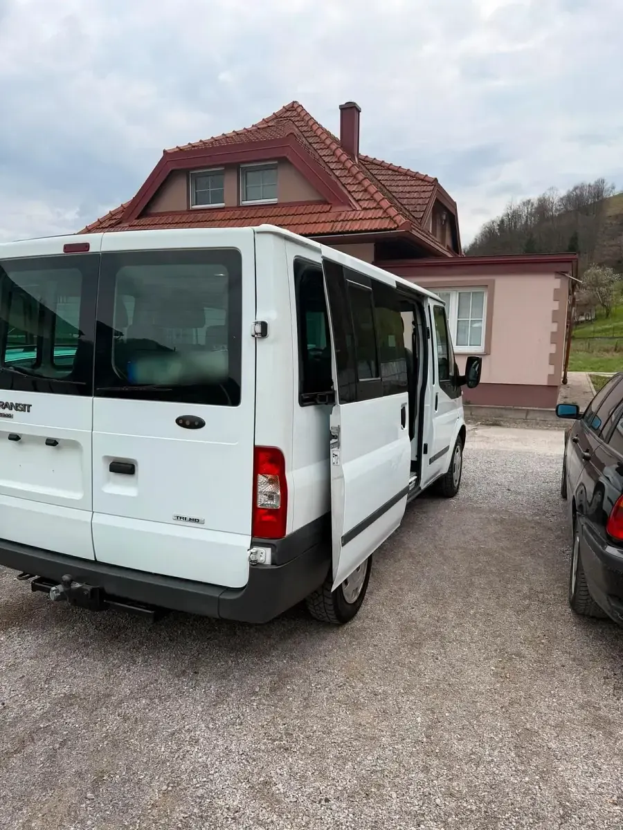Gebraucht Ford Transit 115 PS (84 kW) 2011 Weiß Van / Kleinbus