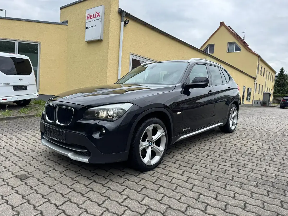 Gebraucht BMW X1 142 PS (104 kW) 2011 Schwarz SUV