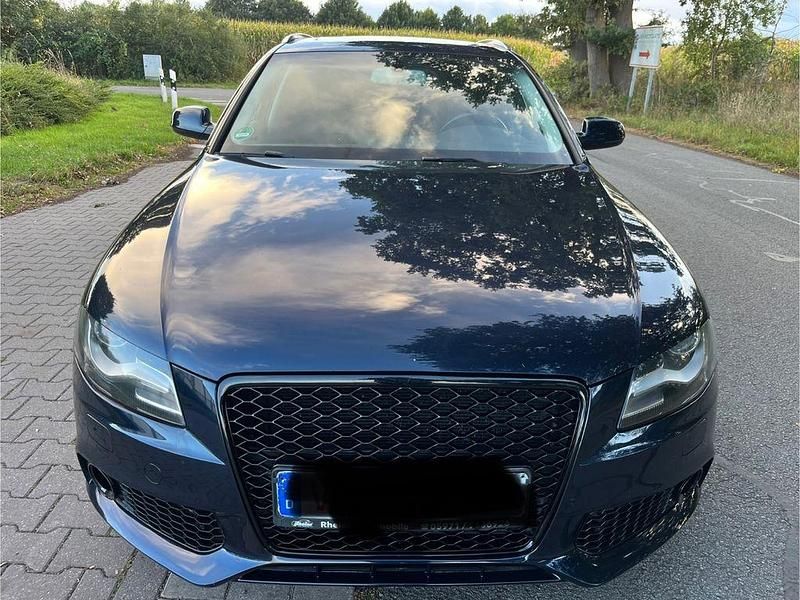Blau Gebraucht 2010 Audi A4 Sport Limousine | 6.500 € (Guter Preis) - Bild 1/4