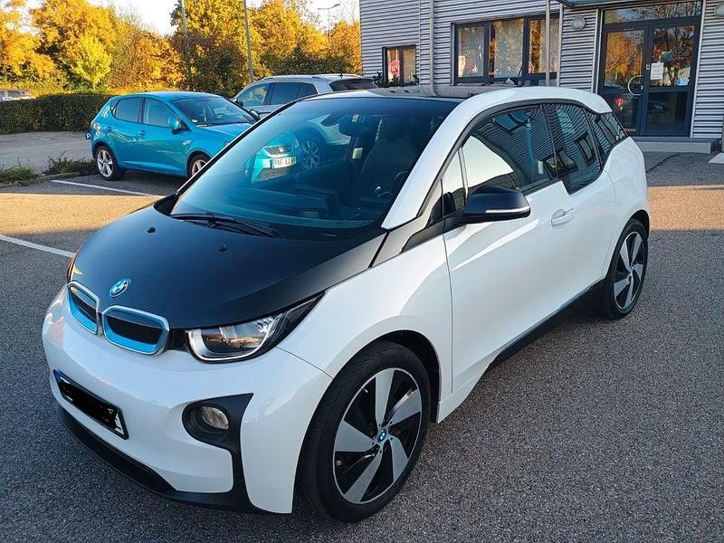 Weiß Gebraucht 2015 BMW i3 Comfort Edition Kleinwagen | 13.200 € (Fairer Preis) - Bild 1/4
