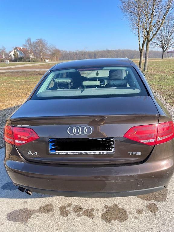 Gebraucht Audi A4 Sport 120 PS (88 kW) 2011 Braun Limousine