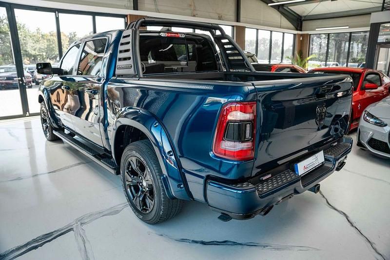 Gebraucht Dodge Ram 401 PS (294 kW) 2023 Blau Pickup