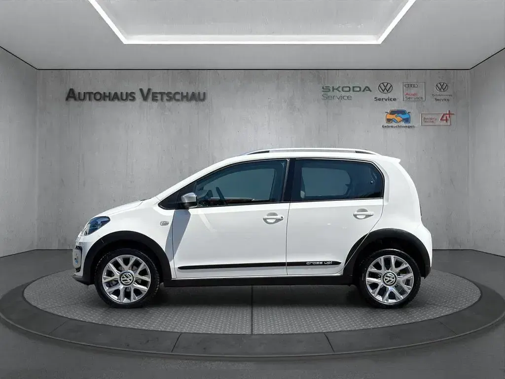Gebraucht VW cross up! 75 PS (55 kW) 2016 Weiß Kleinwagen