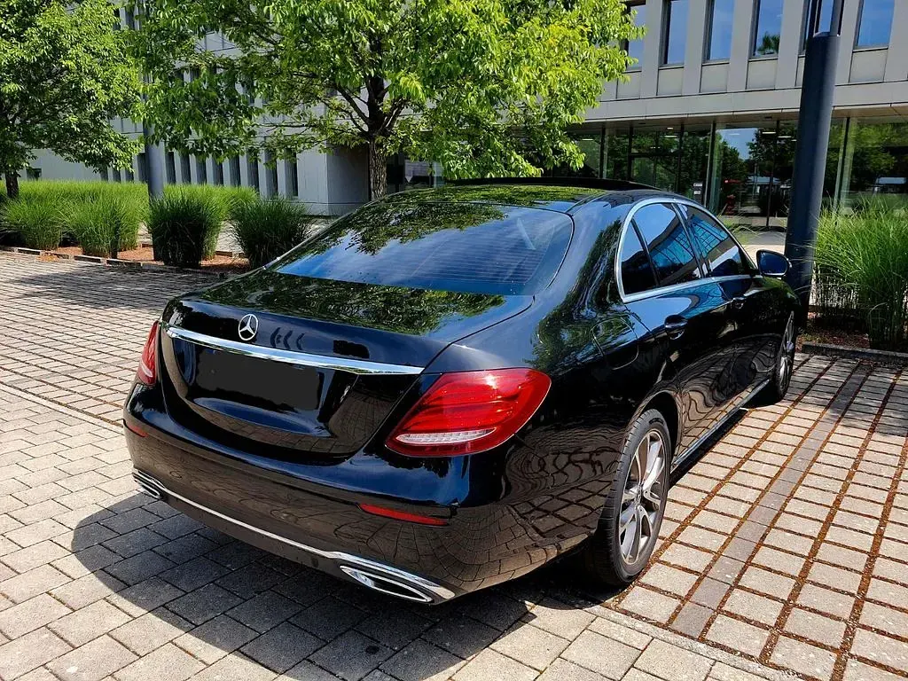 Gebraucht Mercedes E350 258 PS (189 kW) 2017 Schwarz Limousine