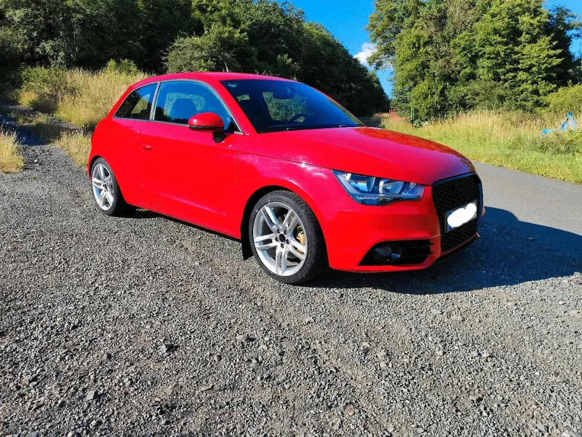 Gebraucht Audi A1 122 PS (89 kW) 2013 Rot Kleinwagen